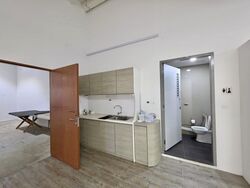 Hh @ Kallang (D13), Factory #625895551